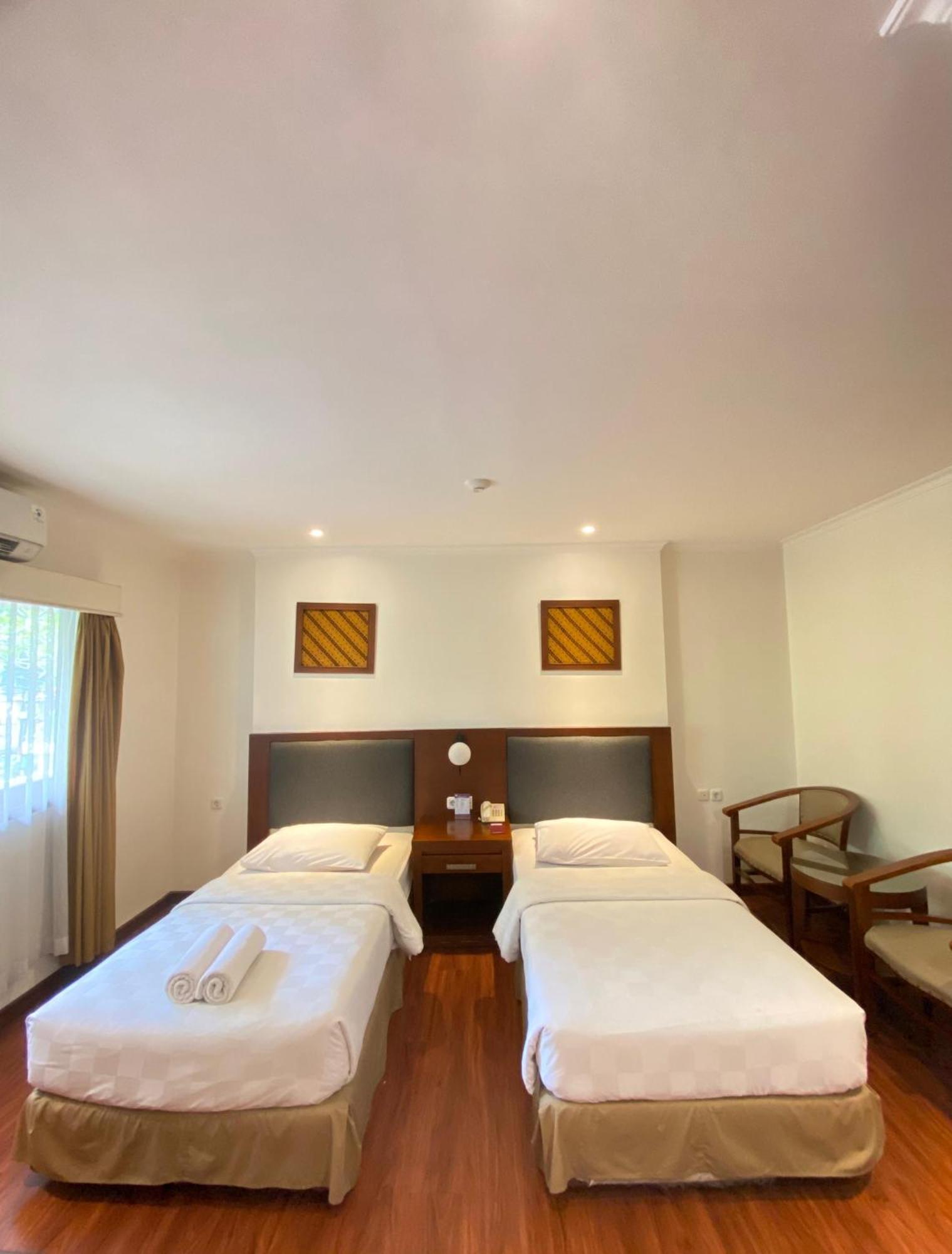 Cipta Hotel Wahid Hasyim Jakarta Exterior photo